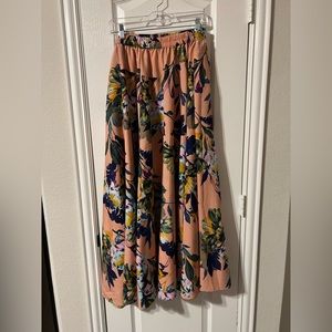 Beautiful patterned maxi skirt. Never worn.